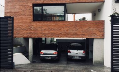 CHALET NUEVO - LAVALLE 3300