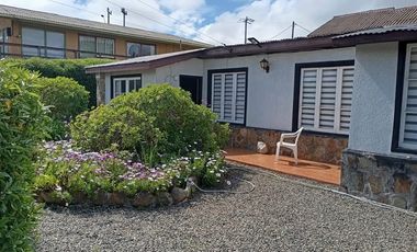 Casa en venta de 4 dorm. en Los Molles, La Ligua