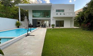 Casa en Venta en Cancun, Residencial Campestre