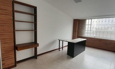 edificio en arriendo en vereda el tintal. Cod A7171201