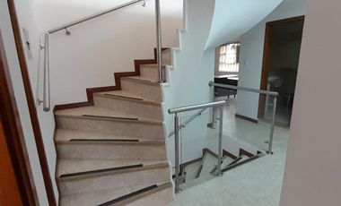 edificio en arriendo en vereda el tintal. Cod A7171201