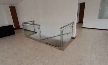 edificio en arriendo en vereda el tintal. Cod A7171201