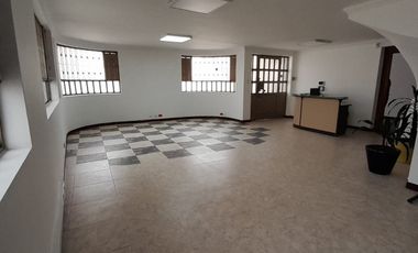 edificio en arriendo en vereda el tintal. Cod A7171201