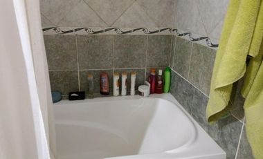 CASA EN LOTE PROPIO DE 3 AMBIENTES