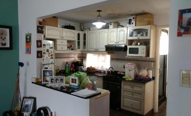 CASA EN LOTE PROPIO DE 3 AMBIENTES