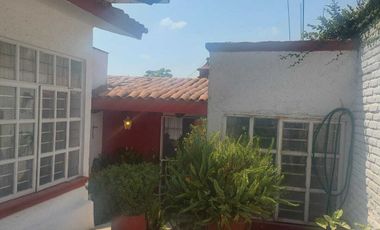 Casa ideal para remodelar en Jardines de Tlaltenango