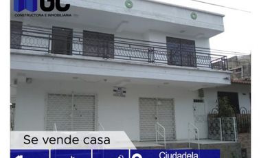 Se Vende Casa Comercial - Ciudadela Metropolitana
