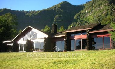 Espectacular y gran terreno con casa a orillas de lago Colico
