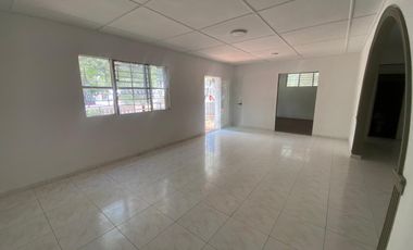 casa en arriendo/venta en bellavista. Cod V93655