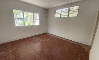 casa en arriendo/venta en bellavista. Cod V93655