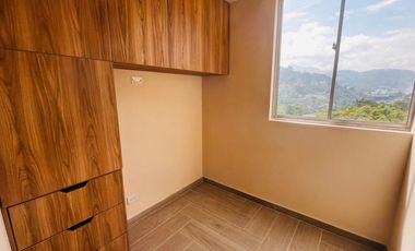 apartamento en arriendo en ancon san martin. Cod A216191