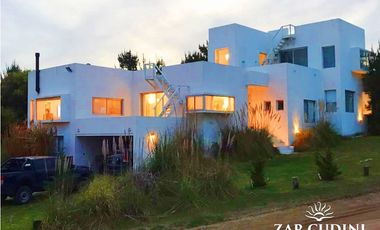 VENTA COSTA ESMERALDA CASA 6 AMBIENTES con PISCINA