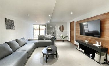 Casa en venta de 5 dorm. mas servicios La Reserva Chicureo