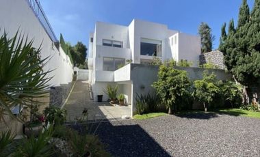 Casa en venta en Lomas Quebradas