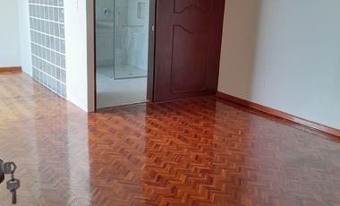 Venta de casa de un piso en la Colonia Electra