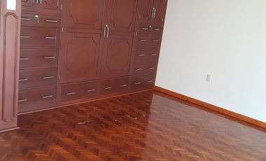 Venta de casa de un piso en la Colonia Electra