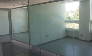 Oficina de 357M2. en Avenida Principal