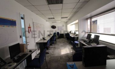 Arriendo local comercial sector Av el Santo