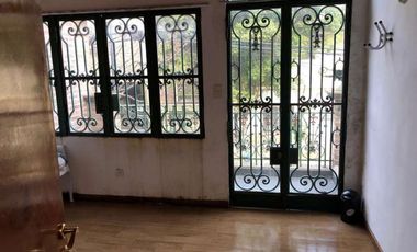 Casa para 2 Familias en venta en Lanus Oeste