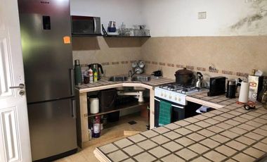Casa para 2 Familias en venta en Lanus Oeste