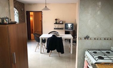 Casa para 2 Familias en venta en Lanus Oeste