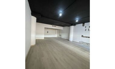 VIa Venetto/ Locales Comerciales