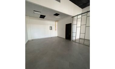 VIa Venetto/ Locales Comerciales