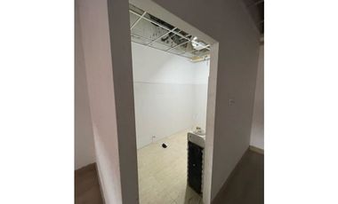 VIa Venetto/ Locales Comerciales