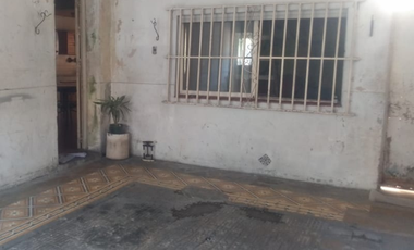 OPORTUNIDAD - Casa multifamiliar en Venta en Villa Lugano 6 ambientes 137 m2 + cochera, patio, terraza con parrilla - Ricardo Güiraldes 3000 casi esq 