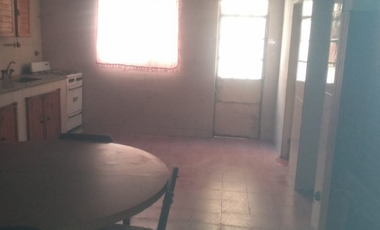 OPORTUNIDAD - Casa multifamiliar en Venta en Villa Lugano 6 ambientes 137 m2 + cochera, patio, terraza con parrilla - Ricardo Güiraldes 3000 casi esq 