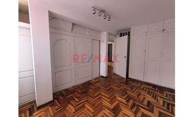 Dúplex De Lujo Con Piscina En Los Cipreses – Cercado De Lima