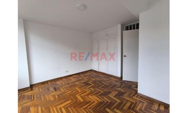 Dúplex De Lujo Con Piscina En Los Cipreses – Cercado De Lima