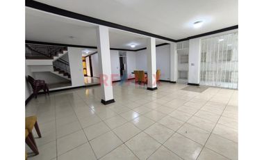 Dúplex De Lujo Con Piscina En Los Cipreses – Cercado De Lima