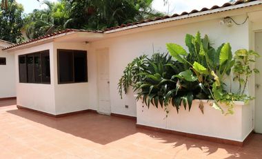 SE VENDE CASA EN ALBROOK