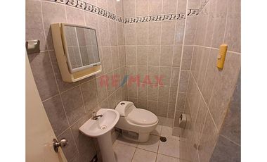 😀 De Ocasión Depa En Venta 🏡 Piso 3 Urb. Miraflores Calle Los Diamantes 157  🔝 👉🏼 A.C 83 M2 👉🏼 Vista Interna