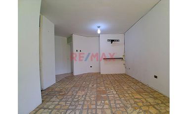 😀 De Ocasión Depa En Venta 🏡 Piso 3 Urb. Miraflores Calle Los Diamantes 157  🔝 👉🏼 A.C 83 M2 👉🏼 Vista Interna