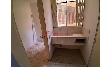 😀 De Ocasión Depa En Venta 🏡 Piso 3 Urb. Miraflores Calle Los Diamantes 157  🔝 👉🏼 A.C 83 M2 👉🏼 Vista Interna
