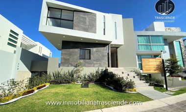 Casa en Venta de Lujo, En Puerta las Lomas, Zapopan, Jalisco