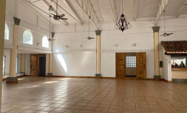 Acceso por  Plan de Ayala  4 salones de fiestas