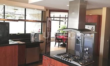 VENTA- Hermosa Casa en venta - Conjunto Triana Real - Sector Norte Hospital Andino - Riobamba - 4 Habitaciones - URBEC - 21URB059