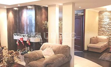 VENTA- Hermosa Casa en venta - Conjunto Triana Real - Sector Norte Hospital Andino - Riobamba - 4 Habitaciones - URBEC - 21URB059
