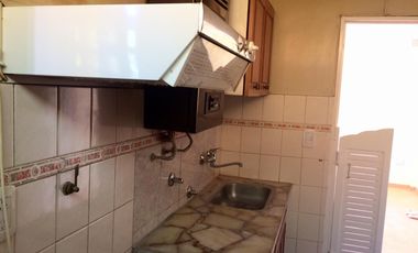 Departamento en planta baja ubicado en Barrio Luz y Fuerza .