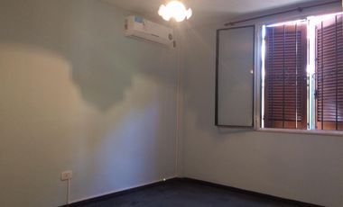 Departamento en planta baja ubicado en Barrio Luz y Fuerza .