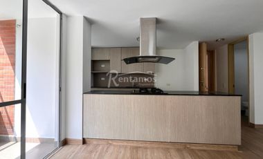 apartamento en arriendo en loma del chocho. Cod A776773