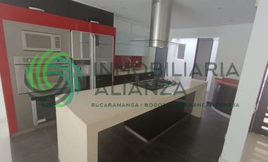 casa en arriendo en altos de cabecera. Cod A16835