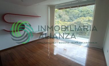 casa en arriendo en altos de cabecera. Cod A16835
