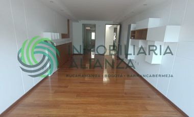 casa en arriendo en altos de cabecera. Cod A16835