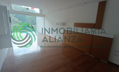 casa en arriendo en altos de cabecera. Cod A16835