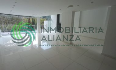 casa en arriendo en altos de cabecera. Cod A16835