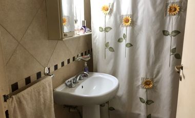 Casa PH en venta en Quilmes Norte